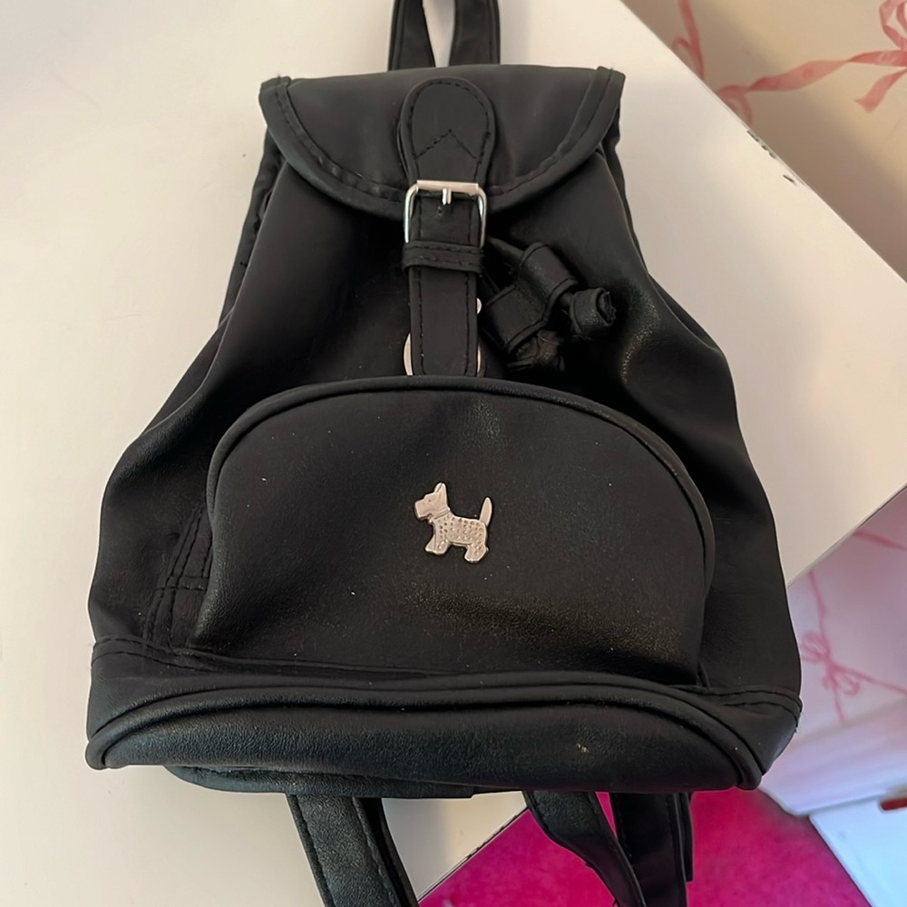 Adorable backpack with a little doggie on the front